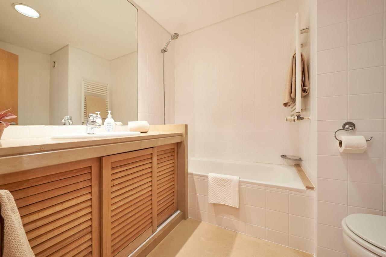 Modern In Avenida Da Liberdade Apartment Lisbon